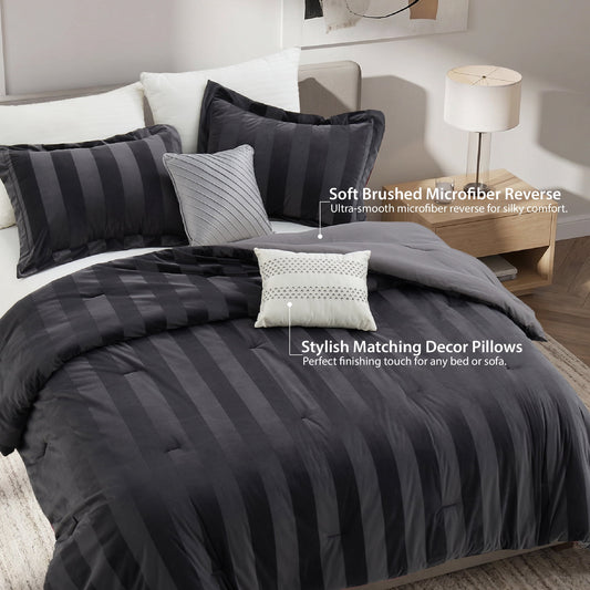 deelivo-queen-size-velvet-striped-comforter-set-5-piece-luxury-comforter-bed-set-for-all-sea-19868117461 3e3cf449-12ab-4847-b91f-f4e24eb951a1.188a905d721175a701abaa715603ba9d.jpeg