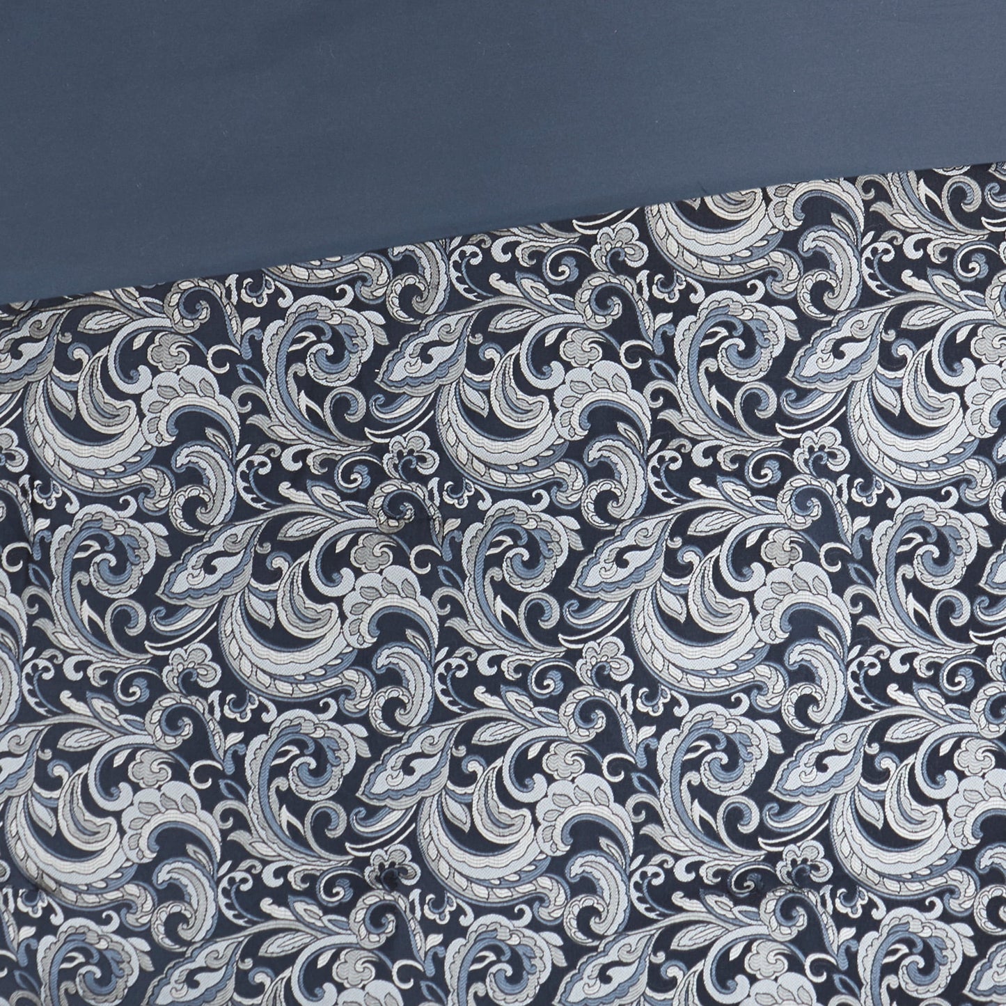 deelivo-8-pieces-jacquard-comforter-set-with-bedskirt-and-decor-pillows-queen-navy-17733821570 4b50de94-d0e7-4c60-909c-9d7d0c8f7cf3.f7b4b233c3251ea2ecae79c0d9e54c01.jpeg