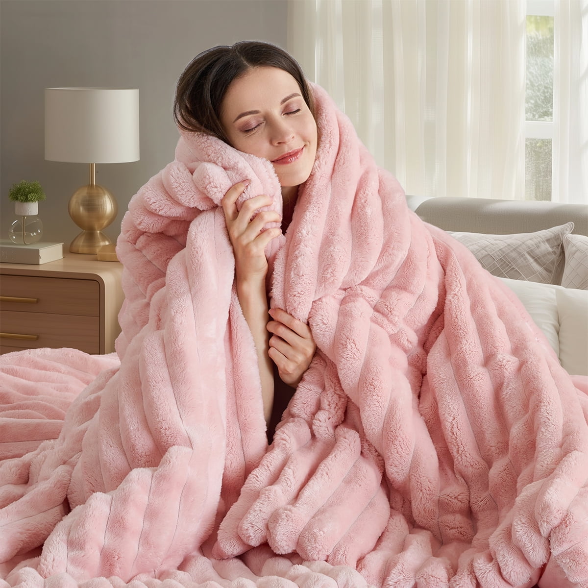 deelivo-twin-twin-xl-size-comforter-set-fluffy-ribbed-plush-comforter-set-2-piece-bedding-se-16997123058 b5bba9dc-6b7b-4053-9b0a-4b25c12ace1a.aba6a7aae18f253afe8fde7ed195679c.jpeg