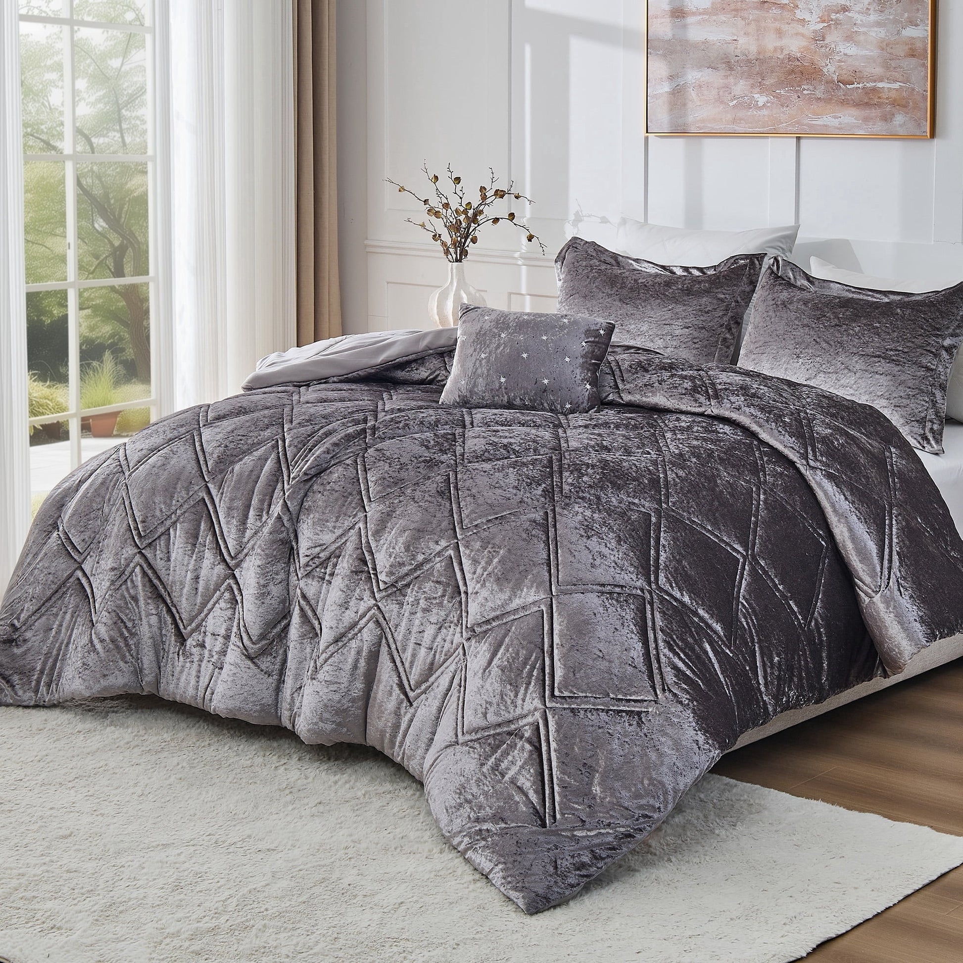 deelivo-king-cal-king-size-comforter-sets-velvet-bedding-comforter-set-for-all-seasons-grey-18928318797 d6283dad-9eeb-43cb-bdd6-e88c4028c932.a692e085b6865a55d6c568a0e5c2d603.jpeg